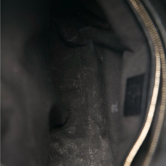 Gucci Black and Gold Shoulder Bag
Black GG canvas Gucci Hasler hobo - Picture 4 of 4